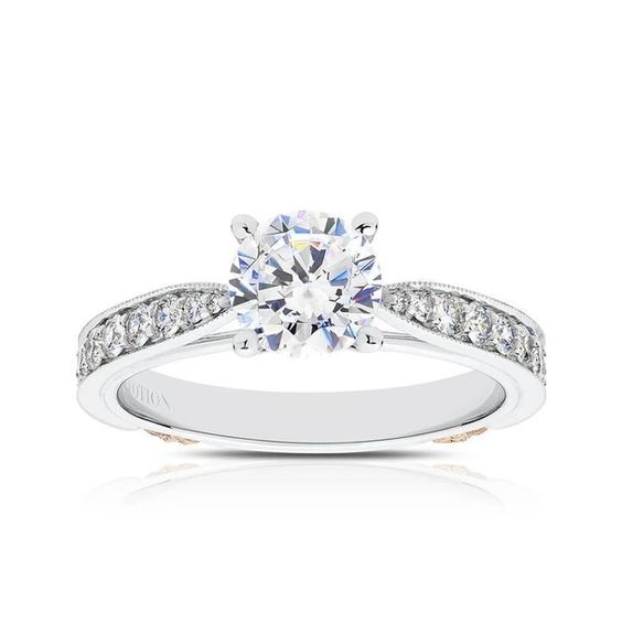Engagement ring (Comtesse) - gold 18k central stone round brilliant cut diamond - paving with diamond 0.10ct