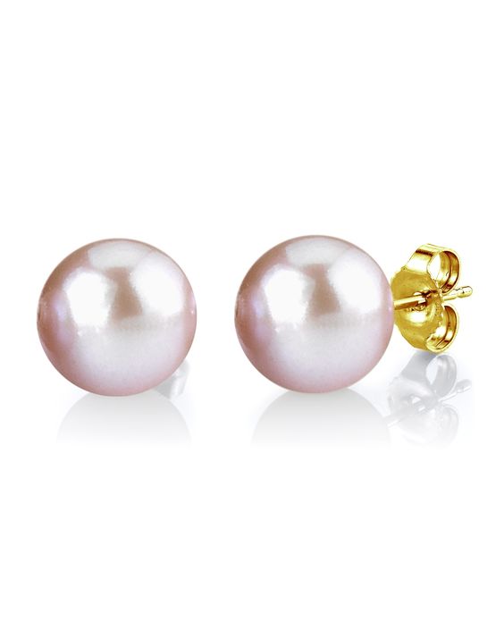 Freshwater pearls in natural color